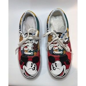 Vans X Disney  size w 10.5/ m 9 Mickey & Friends Shoes Low Classic Canvas